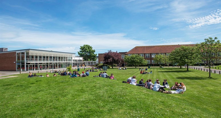 Brockenhurst College İngiltere'de lise eğitimi