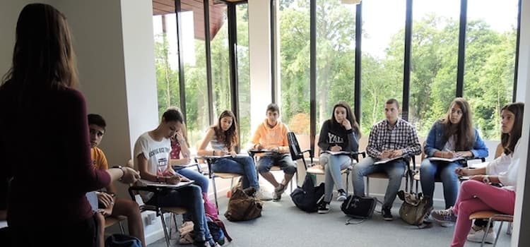 CELT School of English İngiltere dil okulu