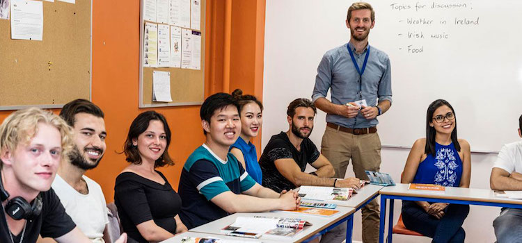 CES - Centre of English Studies toronto
