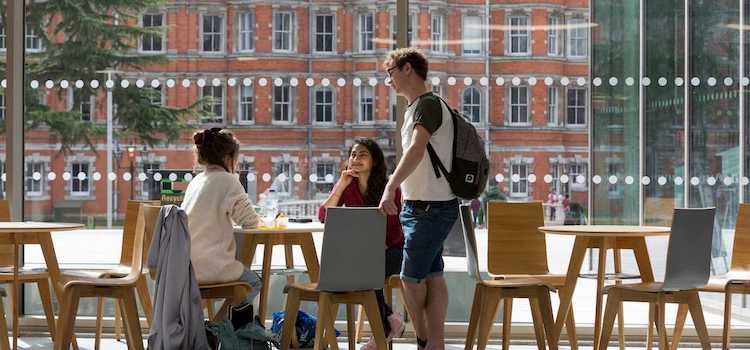 Royal Holloway University of London ingiltere üniversite