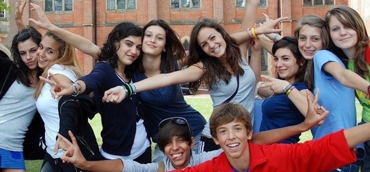 Ardingly College İngiltere Yaz Okulu