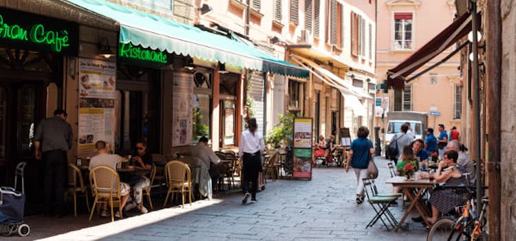 Scuola Madrelingua Bologna