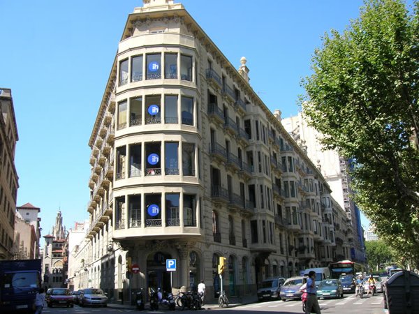 ih-barcelona-dil-egtimi-okulu-1.jpg